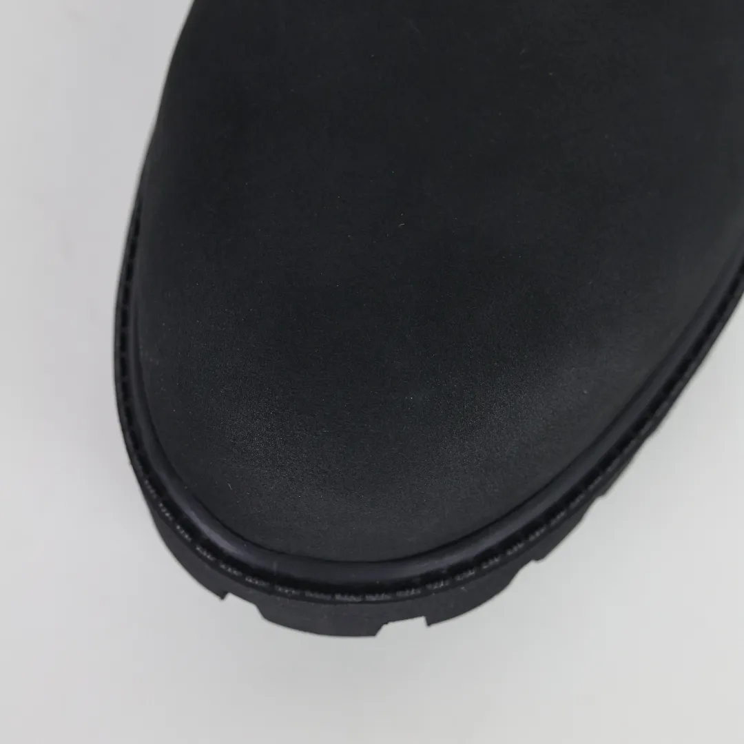 Local self-pickup💰640 Core recommendation Good price Rubber non-slip outsole resists cold and cracks. Authentic and consistent all-leather collar/lining/sole. Equipped with anti-fatigue shock-absorbing honeycomb insole. Extremely comfortable. Full set of original packaging accessories (comes with shoelaces, eraser, and counter bag). Size: 39.5 40 41 42 43 44 45 One size too large.